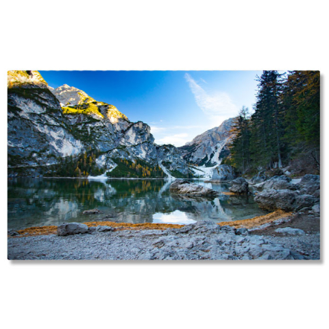 Apă & Natură - Tablou Canvas Lago de Braies in Culorile toamnei  O Imbinare Armonioasa a Naturii cu Culoarea toamnei, O Escapada Perfecta in Peisajele Magice ale Italiei 40x25CM