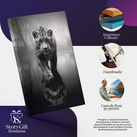 Tablou Canvas:  Leoaica in padure - apa serioasa focusata b&w Pictura Digitala 70x50CM [1]