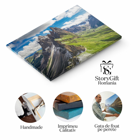 Tablou Canvas Magia Dolomiților UNESCO - Pajiști Însorite din Italia, Marime 40x25CM [1]