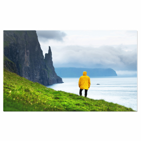 Tablou Canvas Magie la Trollkonufingur, Faroe: Stânci, Mare și Locuri Mitice, Marime 40x25CM