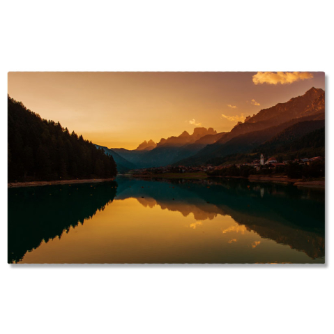 Tablouri Canvas - Tablou Canvas Peisaj Incantator in Dolomiti, Auronzo di Cadore Reflectari Linistite si O Priveliste de Vis in Lumina Apusului 40x25CM