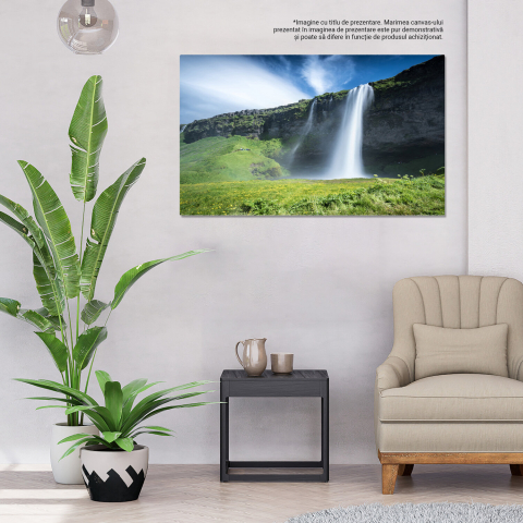 Tablou Canvas Cascada Seljalandfoss - Peisaj Uimitor pentru Decor, Marime 40x25CM [2]