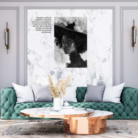 Portret Dramatic în Alb și Negru - Doamnă în Rochie cu Fum Dens pe Palarie, Marime 40x25CM [2]