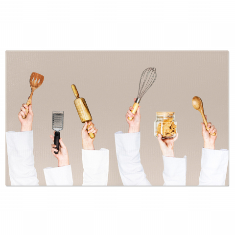 Tablou Canvas cu Bucătar Preparând Deserturi Asiatice – Prăjituri și Dulciuri, Marime 40x25CM