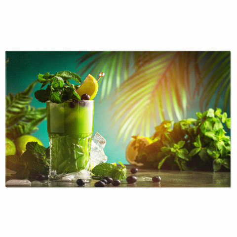 Băuturi - Tablou Canvas Cocktail cu Afine – Artă pentru Bar și Băuturi Stilate, Marime 40x25CM