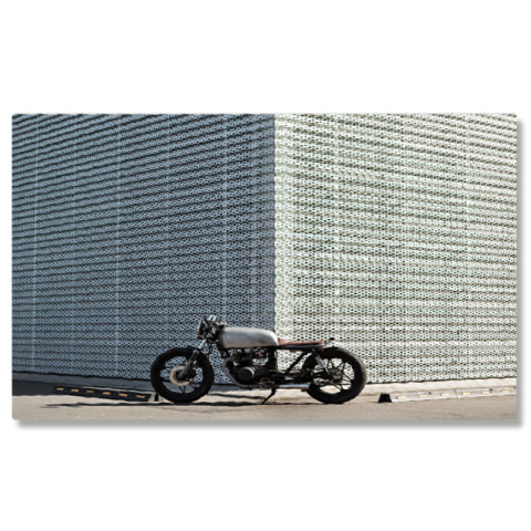 Vehicule - Tablou Canvas Ride in Style: Motocicleta Retro Cafe Racer, Viteza, Aventura, Libertate 5044 40x25CM
