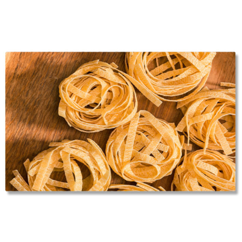 Mâncare - Tablou Canvas: Savori Italiene Autentice: Pastele Uscate si Ingrediente Fine 40x25CM