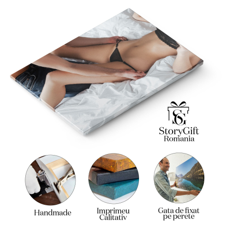 Tablou Canvas - Senzualitate in BDSM: Eleganta in Lenjerie si Catuse 40x25CM [1]