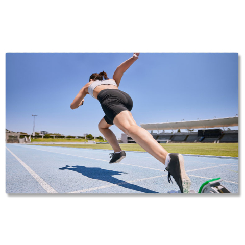 Sport - Tablou Canvas - Start in Cursa: Alergatori in Antrenament 40x25CM