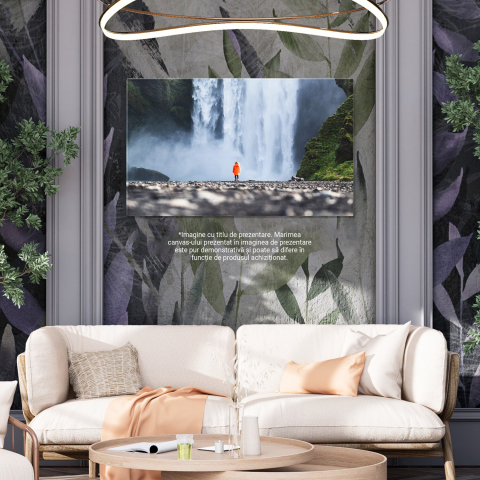 Turist la Cascada Skogafoss în Islanda: Frumusețea Naturii, Marime 40x25CM [2]