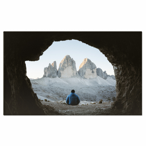 Peisaj - Turist Singuratic în Peștera de Munte: O Evadare în Dolomiți, Marime 40x25CM