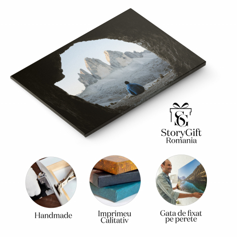 Turist Singuratic în Peștera de Munte: O Evadare în Dolomiți, Marime 40x25CM [1]