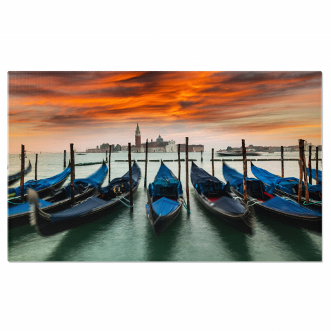 Tablou Canvas Veneția Încântătoare: Canalele și Arhitectura sa, Marime 40x25CM Apă & Natură - Tablou Canvas Veneția Încântătoare: Canalele și Arhitectura sa, Marime 40x25CM