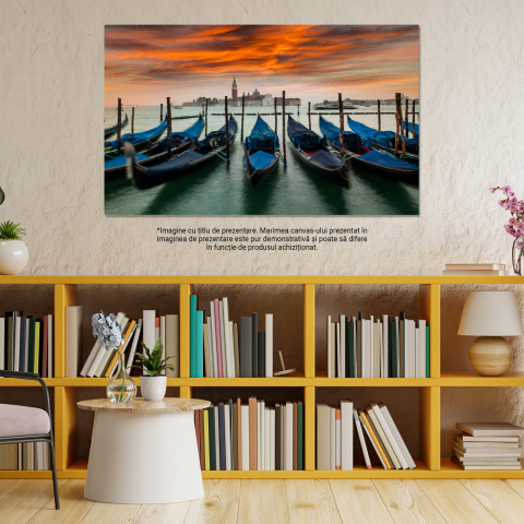 Tablou Canvas Veneția Încântătoare: Canalele și Arhitectura sa, Marime 40x25CM [2]