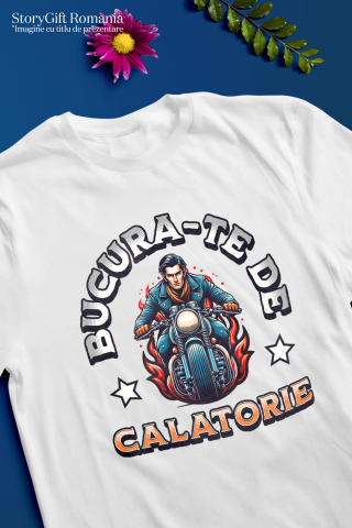 Tricou Femei, Barbati, Copii, Fata, Baiat, Unisex Personalizat Bărbat Tânăr Pe Motocicletă – Aventură, Stil și Libertate [2]