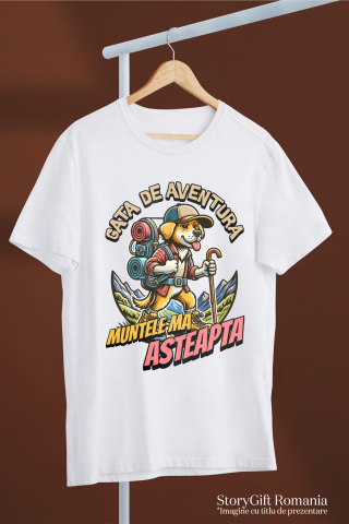 Tricou Femei, Barbati, Copii, Fata, Baiat, Unisex Personalizat „Câine de Aventură pe Munte cu Rucsac – Cadou Personalizat pentru Iubitorii de Natură” [2]