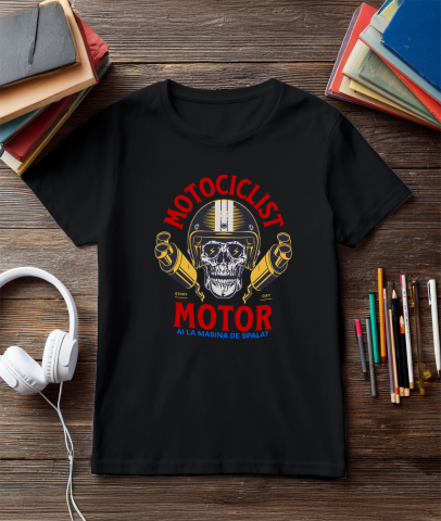 Tricou Femei, Barbati, Copii, Fata, Baiat, Unisex Personalizat Craniu Uman cu Cască și Fulgere – Design Unic pentru Motocicliști [2]