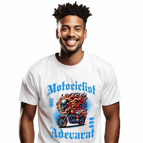Tricou Femei, Barbati, Copii, Fata, Baiat, Unisex Personalizat Craniu Uman și Motor Vintage în Flăcări – Pasiunea unui Motociclist