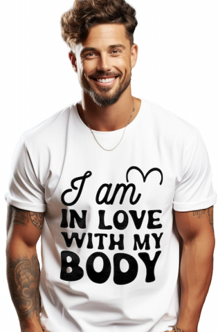 Barbati - Marimea M - Tricou Barbati cu mesajul "I am in love with my body" - sunt indragostit de corpul meu cu imprimeu pe Fata, 100% Bumbac, Alb, M