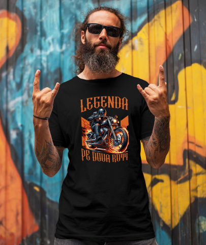 Tricou Femei, Barbati, Copii, Fata, Baiat, Unisex Personalizat Motociclist cu Geacă de Piele – Protecție, Flăcări și Pasiune Moto [1]