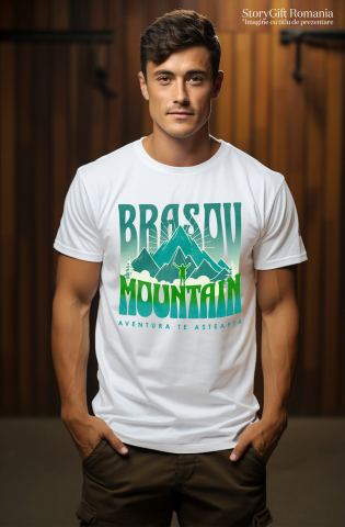 Tricou Femei, Barbati, Copii, Fata, Baiat, Unisex Personalizat "Aventura Montană în Brașov – Munte Înalt și Siluetă Umană Pe Stâncă" [1]
