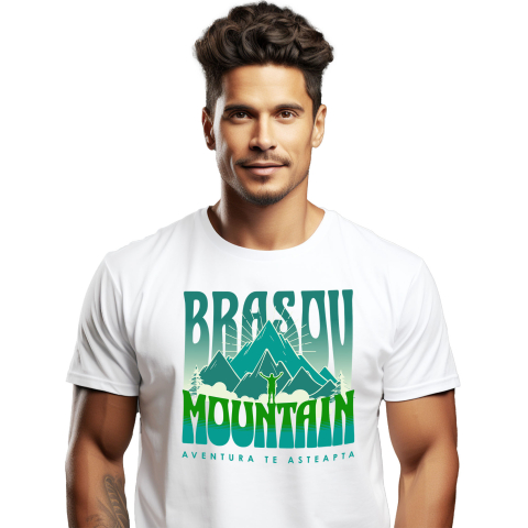 Tricou Femei, Barbati, Copii, Fata, Baiat, Unisex Personalizat "Aventura Montană în Brașov – Munte Înalt și Siluetă Umană Pe Stâncă"