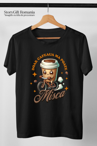 Tricou Femei, Barbati, Copii, Fata, Baiat, Unisex Personalizat „Pahar Personalizat „Doar Cafeaua Mă Mișcă” – Cadou Perfect pentru Iubitorii de Cafea și Biciclete” [2]