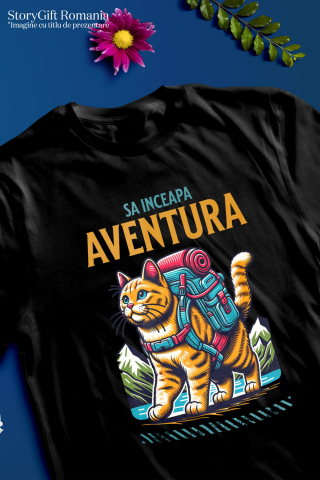 Tricou Femei, Barbati, Copii, Fata, Baiat, Unisex Personalizat "Cadou Pisica Gata de Aventură – Drumeție în Munte și Lac pentru Iubitorii de Natură și Familii" [2]