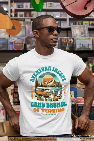 Tricou Femei, Barbati, Copii, Fata, Baiat, Unisex Personalizat "Plimbare Cu Rulota – Aventura Începe Când Se Termină Drumul" [1]