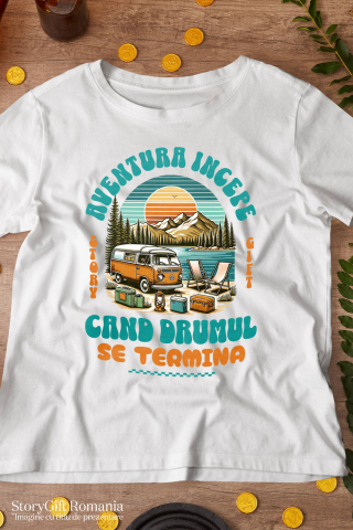 Tricou Femei, Barbati, Copii, Fata, Baiat, Unisex Personalizat "Plimbare Cu Rulota – Aventura Începe Când Se Termină Drumul" [2]