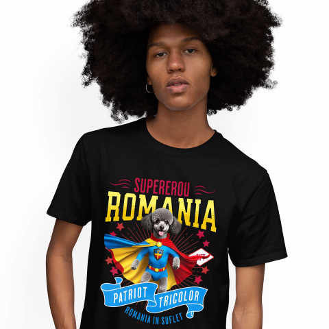 Tricou Femei, Barbati, Copii, Fata, Baiat, Unisex Personalizat Pudel în Costum de Căpitan România – Cadou Personalizat pentru Iubitorii de Câini