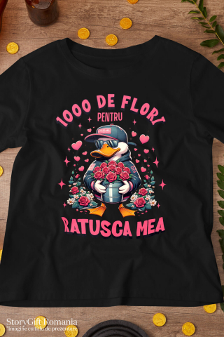 Tricou Femei, Barbati, Copii, Fata, Baiat, Unisex Personalizat „Rață Albă Cu Buchet de Trandafiri - Cadou Haios „1000 De Flori Pentru Rață mea” pentru Familie, Copii și Prieteni” [2]