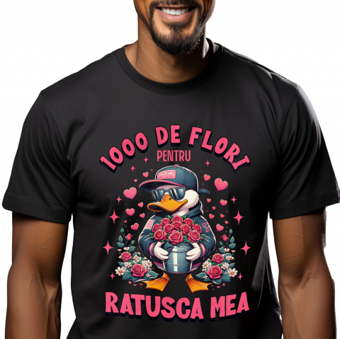 Tricou Femei, Barbati, Copii, Fata, Baiat, Unisex Personalizat „Rață Albă Cu Buchet de Trandafiri - Cadou Haios „1000 De Flori Pentru Rață mea” pentru Familie, Copii și Prieteni”