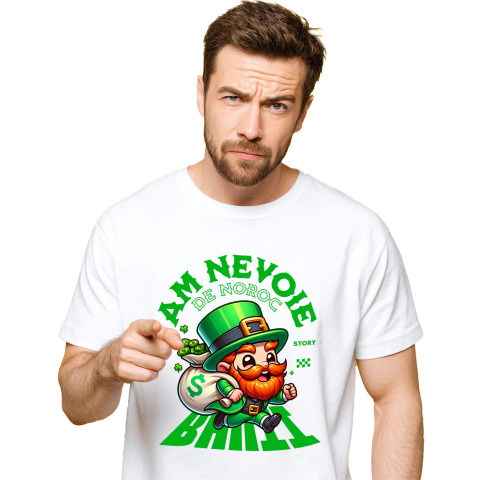 Tricou Femei, Barbati, Copii, Fata, Baiat, Unisex Personalizat Spiriduș Norocos cu Sac de Bani – Cadou pentru Familie, Copii și Tati, Simbol al Norocului și Succesului Financiar