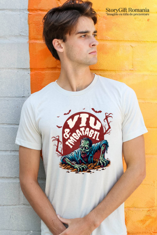 Tricou Femei, Barbati, Copii, Fata, Baiat, Unisex Personalizat Zombie Iesind Din Mormânt | Viu & Imbatabil | Cadou Halloween Tematic [1]