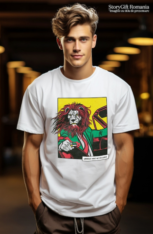 Tricou Barbati Personalizat Leu conducand o Masina cu Mesajul Motivational in Engleza Winners have No Excuses, cu imprimeu pe Fata, 100% Bumbac, Alb, XL [1]