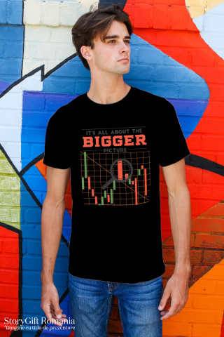 Tricou Barbati Personalizat Pentru Investitorii la Bursa pe termen Lung in Engleza It's all About the Bigger Picture, Lupa, Chart,  cu imprimeu pe Fata, 100% Bumbac, Negru, S [2]