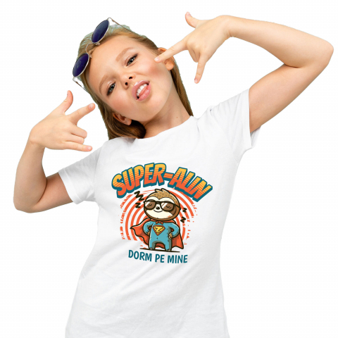 Supereroi - Tricou Femei, Barbati, Copii, Fata, Baiat, Unisex Personalizat Animal Lenes Cu Costum De Super Erou – Cadou Personalizat „Super-Alin Dorm Pe Mine”