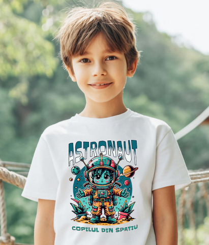 Tricou Femei, Barbati, Copii, Fata, Baiat, Unisex Personalizat Copil în Costum de Astronaut – Cadou Personalizat pentru Copii și Familie [3]