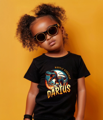 Tricou Femei, Barbati, Copii, Fata, Baiat, Unisex Personalizat Dinozaur T-rex Furios prin Flăcări – Marele Dinozaur Darius pentru Cadouri Personalizate [3]