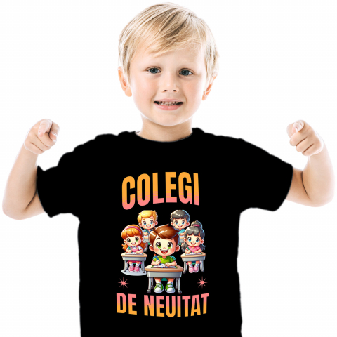 Tricou Femei, Barbati, Copii, Fata, Baiat, Unisex Personalizat Grup Elevi Veseli în Bănci - Colegi de Neuitat și Prietenie în Școală [1]