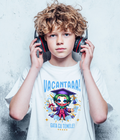 Tricou Copii cu Joker in Aventuri Nebune de Vacanta si Diplome 100% Bumbac, Alb, 12 Ani [2]