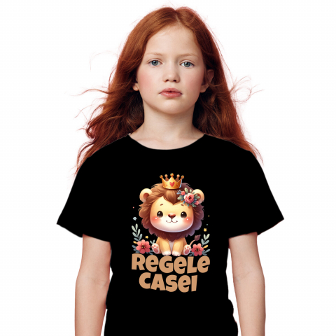 Tricouri - Tricou Femei, Barbati, Copii, Fata, Baiat, Unisex Personalizat Leu cu Coamă Veselă și Coroană Regală – Cadou Personalizat pentru Tătici și Familie