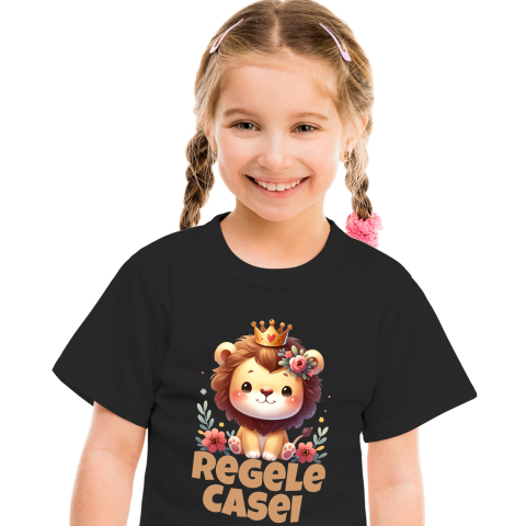 Tricou Femei, Barbati, Copii, Fata, Baiat, Unisex Personalizat Leu cu Coamă Veselă și Coroană Regală – Cadou Personalizat pentru Tătici și Familie [1]