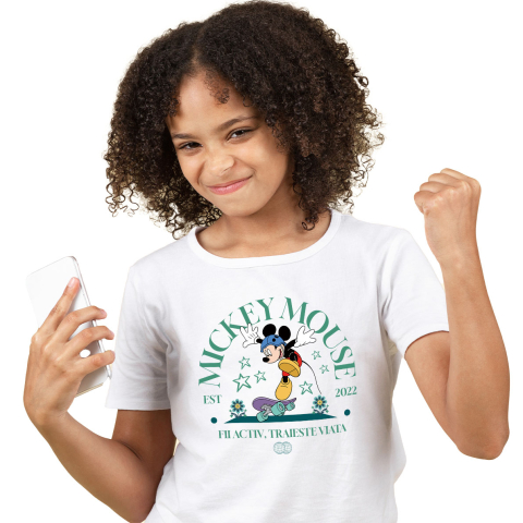 Desene Animate - Tricou Copii cu Mickey in Miscarе pe Skateboard 100% Bumbac, Alb, 8 Ani