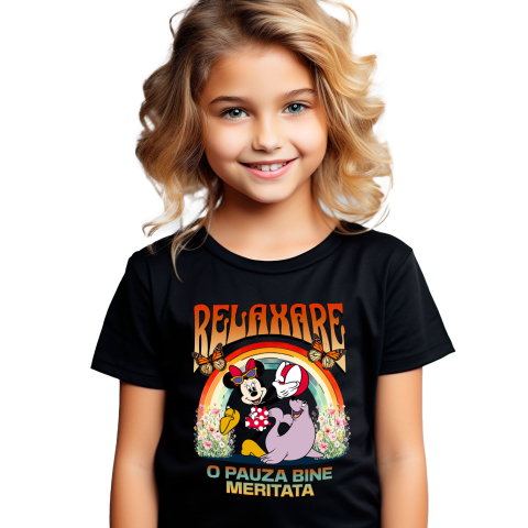 Desene Animate - Tricou Copii cu Minnie Bucuroasa Se Joaca cu Prietenii 100% Bumbac, Negru, 10 Ani
