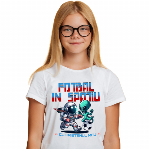 BASME - Tricou Femei, Barbati, Copii, Fata, Baiat, Unisex Personalizat „Extraterestru și Astronaut Meci Fotbal în Spațiu – Cadouri Personalizate pentru Familie, Tati și Copii”
