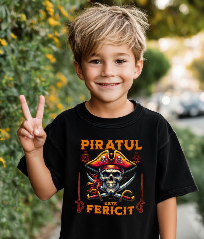 Tricou Femei, Barbati, Copii, Fata, Baiat, Unisex Personalizat Costum Pirat cu Craniu Uman, Palarie și Sabii - Piratul Fericit - Personalizat [2]
