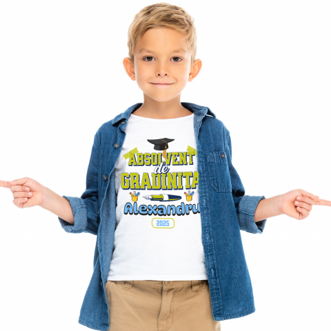 Tricou Femei, Barbati, Copii, Fata, Baiat, Unisex Personalizat Rechizite Școlare Personalizate & Toca Absolvire pentru „Absolvent de Grădiniță Alexandra” [1]