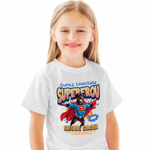 Tricouri - Tricou Femei, Barbati, Copii, Fata, Baiat, Unisex Personalizat Rottweiler în Costum de Superman – Produse Personalizate pentru Familie și Copii